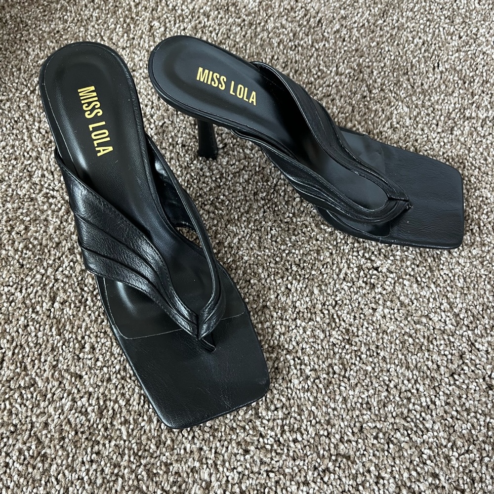 NEW miss Lola heels